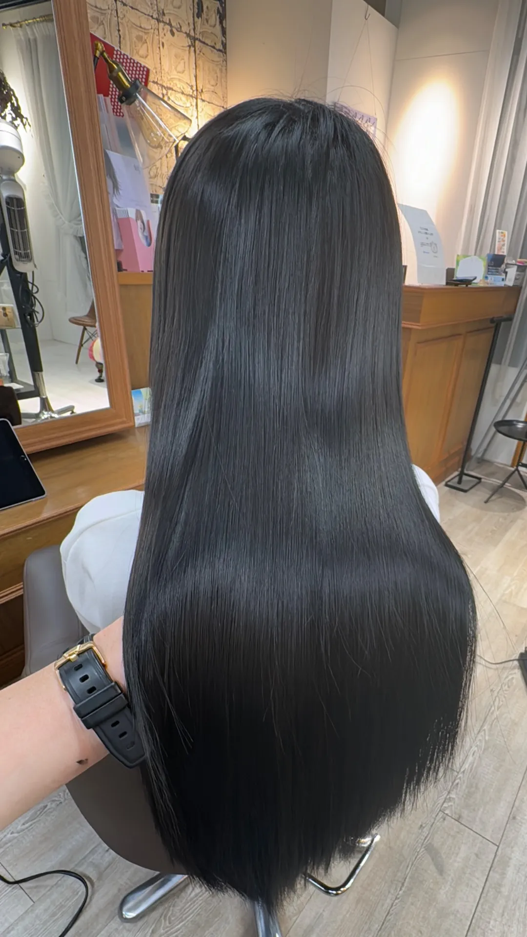 縮毛矯正で理想を叶える美容室探しのポイントと高槻市最新トレンド