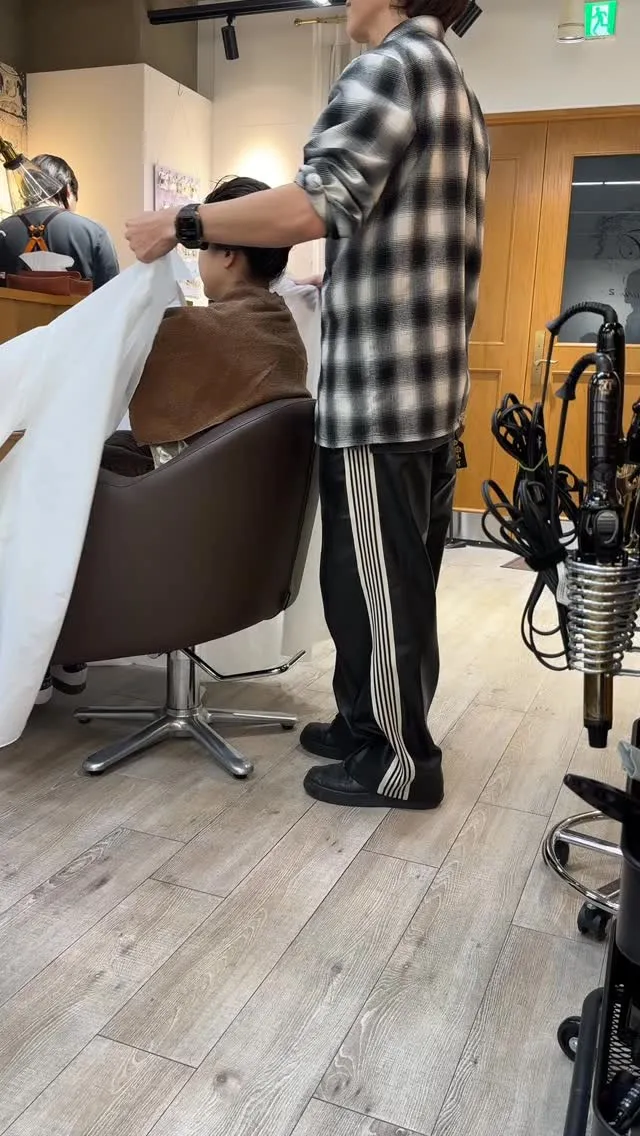 Charmantは「お客様の“自信”をつくる美容室」です。