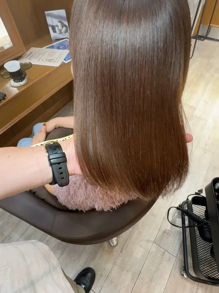 【高槻／芥川町】髪質改善ストレートで“乾かすだけでまとまる髪...