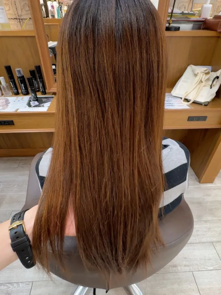 【高槻／芥川町】髪質改善ストレートで“乾かすだけでまとまる髪...