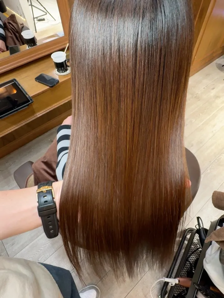 縮毛矯正で叶える美容室選びとダメージレスな高槻市流ストレート解説